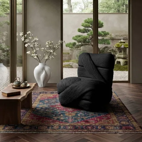 The Bahar Chair — Black