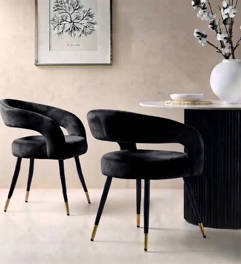 The Gilded Chair — Black