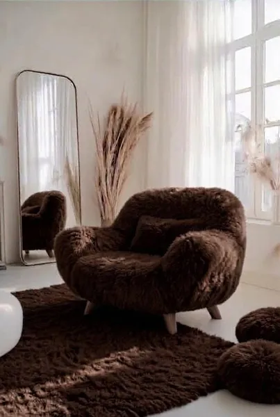 The Vera Chair — Brown
