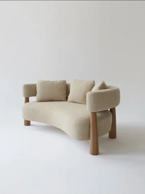 The Velaris Seater — view 3